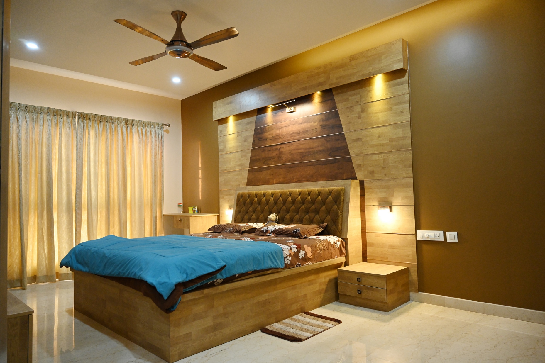Guest bedroom